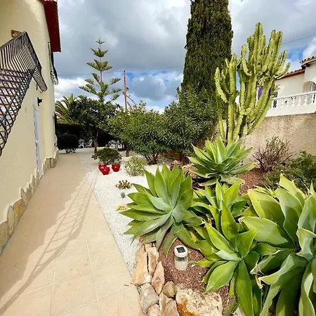 Strelitzia With Private Pool & Amazing View Villa *